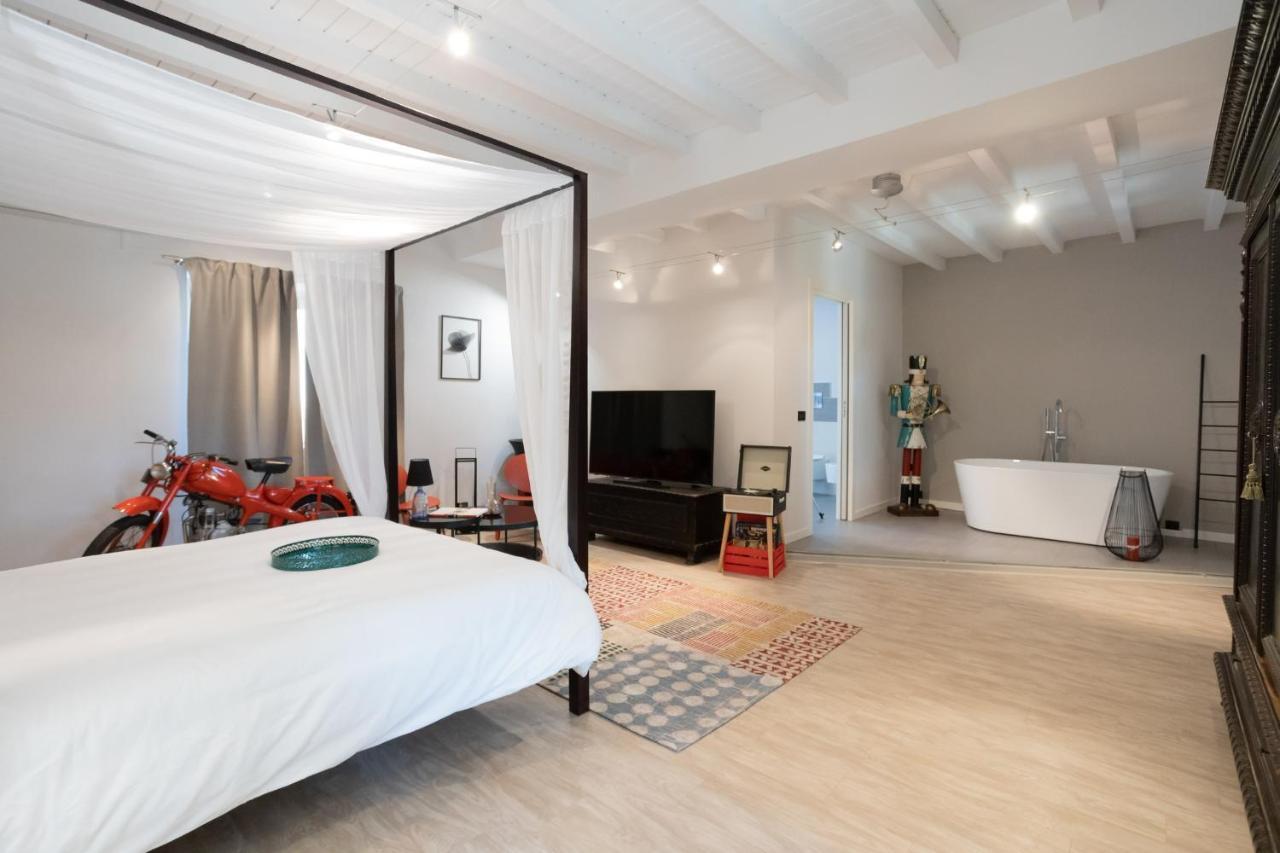 Lo Schiaccianoci Bed&Breakfast De Charme 斯卡佐罗夏特 外观 照片