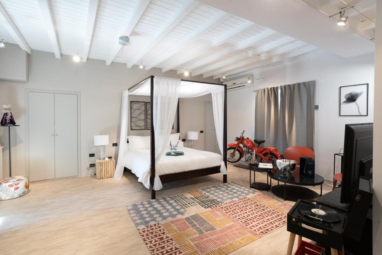 Lo Schiaccianoci Bed&Breakfast De Charme 斯卡佐罗夏特 外观 照片