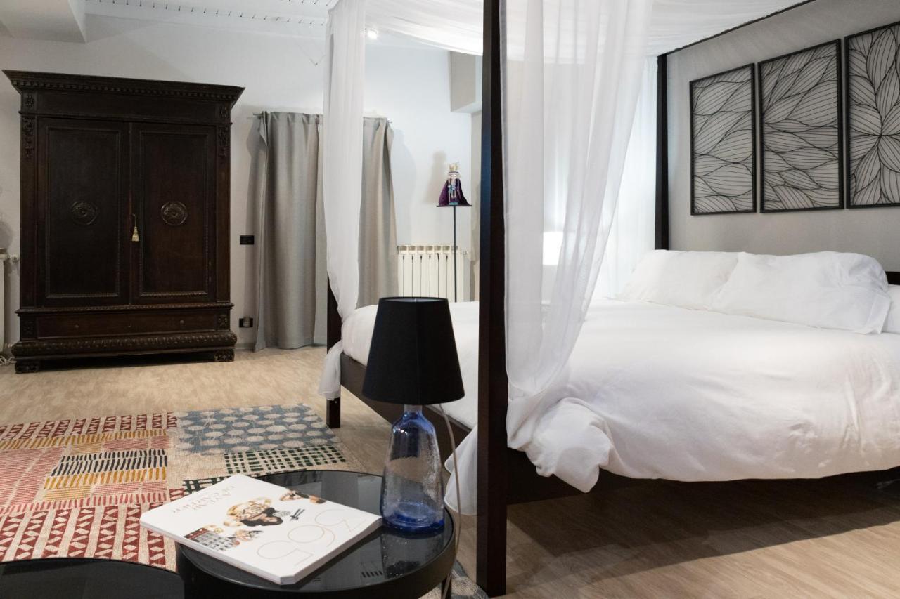 Lo Schiaccianoci Bed&Breakfast De Charme 斯卡佐罗夏特 外观 照片